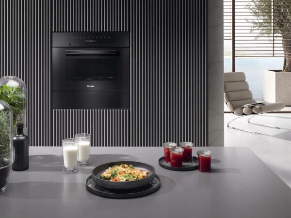 Kuchenka mikrofalowa do zabudowy Miele M 7244 TC