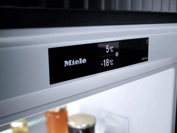 Lodówka do zabudowy Miele KFN 7785 C NoFrost MyIce
