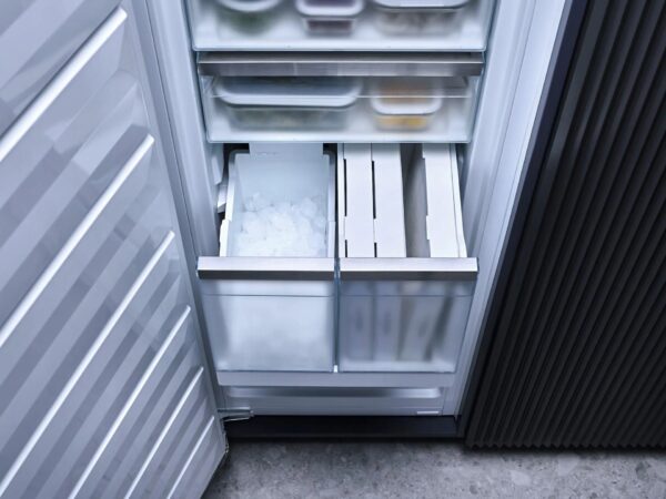 Zamrażarka do zabudowy Miele FNS 7794 D L NoFrost