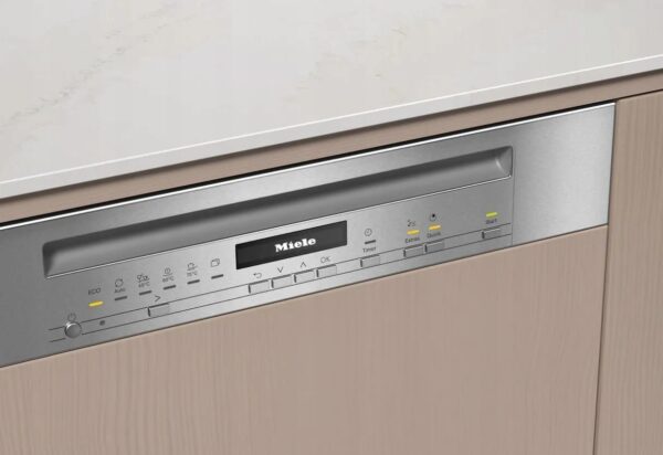 Zmywarka z widocznym panelem Miele G 7131 SCi 125 B